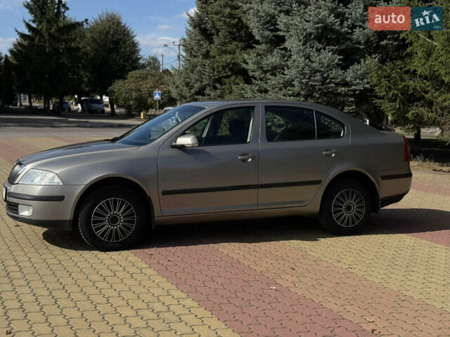 Бежевий Шкода Октавія, об'ємом двигуна 1.6 л та пробігом 267 тис. км за 5700 $, фото 7 на Automoto.ua