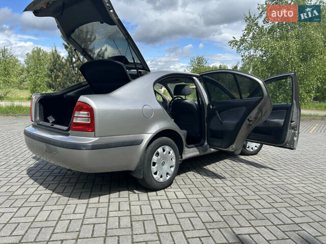 Бежевый Шкода Октавия, объемом двигателя 1.6 л и пробегом 285 тыс. км за 4400 $, фото 14 на Automoto.ua