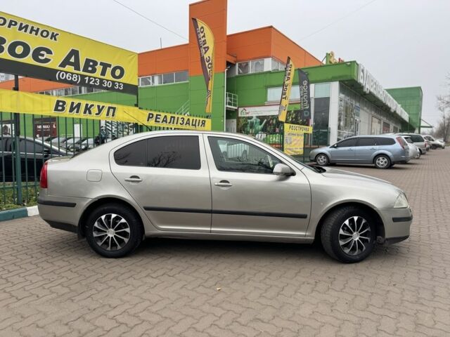 Бежевый Шкода Октавия, объемом двигателя 2 л и пробегом 298 тыс. км за 5300 $, фото 7 на Automoto.ua