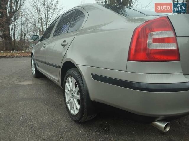 Бежевый Шкода Октавия, объемом двигателя 1.6 л и пробегом 220 тыс. км за 6650 $, фото 7 на Automoto.ua