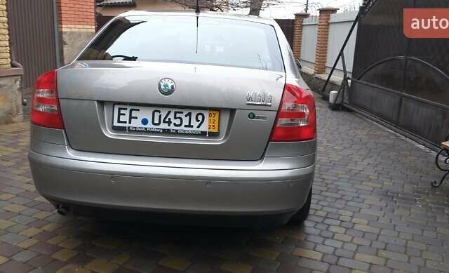 Бежевый Шкода Октавия, объемом двигателя 1.6 л и пробегом 175 тыс. км за 7300 $, фото 4 на Automoto.ua