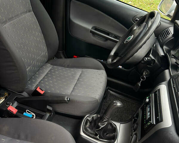 Бежевый Шкода Октавия, объемом двигателя 0 л и пробегом 279 тыс. км за 5699 $, фото 10 на Automoto.ua