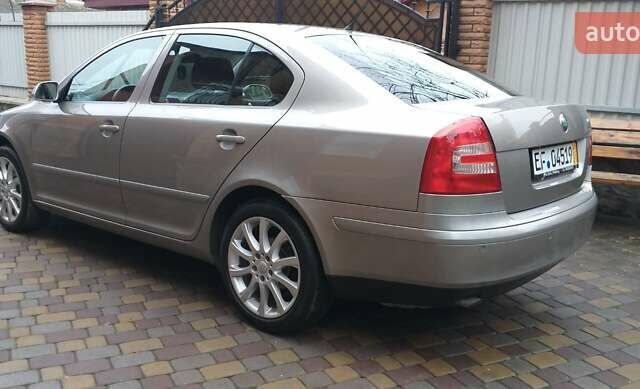 Бежевый Шкода Октавия, объемом двигателя 1.6 л и пробегом 175 тыс. км за 7300 $, фото 5 на Automoto.ua