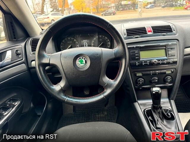 Бежевый Шкода Октавия, объемом двигателя 2 л и пробегом 298 тыс. км за 5300 $, фото 10 на Automoto.ua