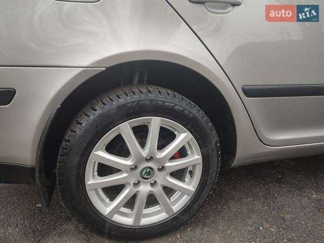 Бежевый Шкода Октавия, объемом двигателя 1.6 л и пробегом 220 тыс. км за 6650 $, фото 12 на Automoto.ua