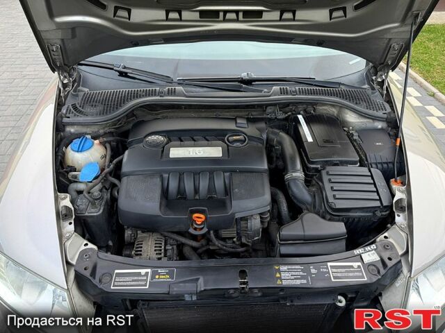 Бежевий Шкода Октавія, об'ємом двигуна 1.6 л та пробігом 206 тис. км за 6450 $, фото 10 на Automoto.ua