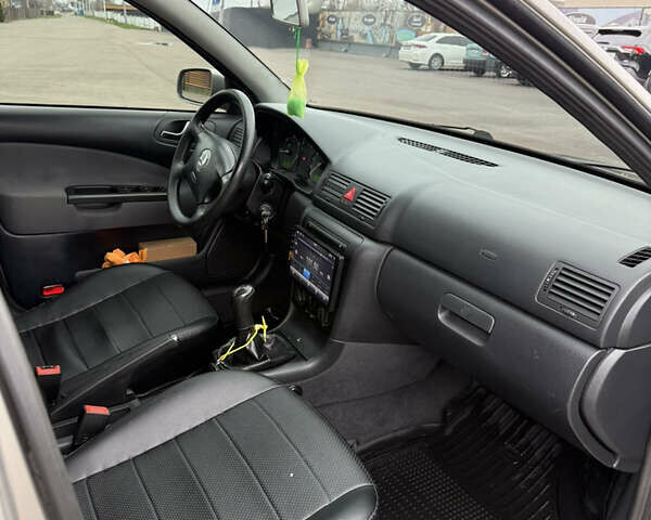 Бежевий Шкода Октавія, об'ємом двигуна 1.9 л та пробігом 135 тис. км за 4800 $, фото 4 на Automoto.ua