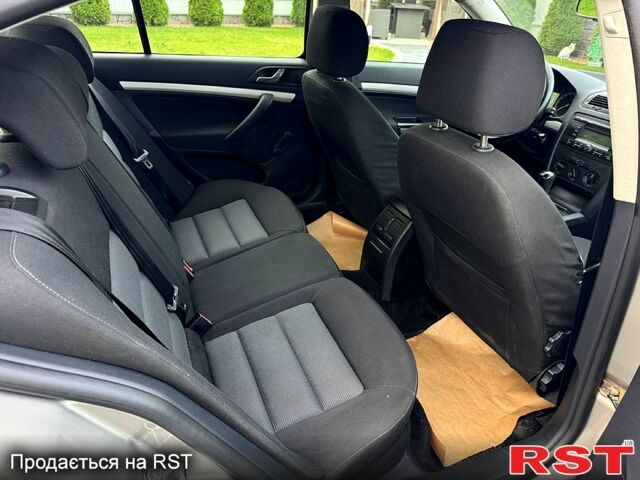 Бежевий Шкода Октавія, об'ємом двигуна 1.6 л та пробігом 206 тис. км за 6450 $, фото 9 на Automoto.ua