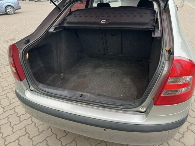 Бежевый Шкода Октавия, объемом двигателя 2 л и пробегом 298 тыс. км за 5300 $, фото 15 на Automoto.ua