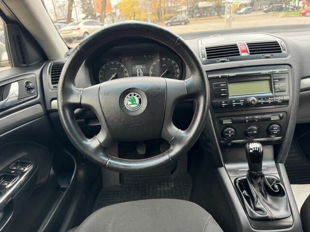 Бежевый Шкода Октавия, объемом двигателя 2 л и пробегом 298 тыс. км за 5300 $, фото 13 на Automoto.ua