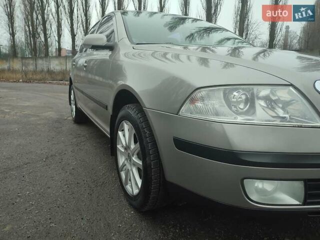 Бежевый Шкода Октавия, объемом двигателя 1.6 л и пробегом 220 тыс. км за 6650 $, фото 9 на Automoto.ua