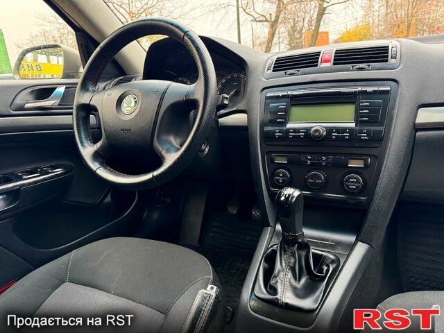 Бежевый Шкода Октавия, объемом двигателя 2 л и пробегом 298 тыс. км за 5300 $, фото 9 на Automoto.ua