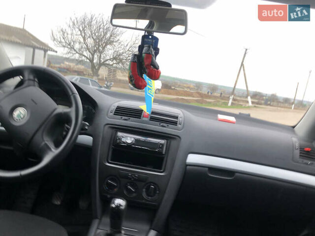 Бежевый Шкода Октавия, объемом двигателя 1.6 л и пробегом 102 тыс. км за 6200 $, фото 9 на Automoto.ua