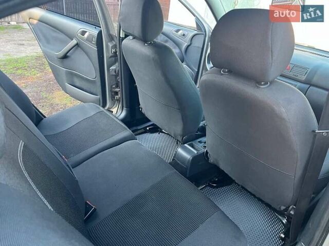 Бежевый Шкода Октавия, объемом двигателя 1.6 л и пробегом 387 тыс. км за 4600 $, фото 28 на Automoto.ua