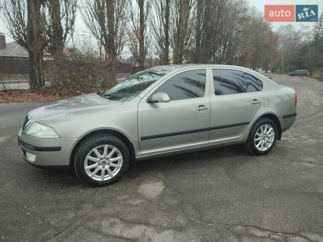 Бежевый Шкода Октавия, объемом двигателя 1.6 л и пробегом 220 тыс. км за 6650 $, фото 2 на Automoto.ua