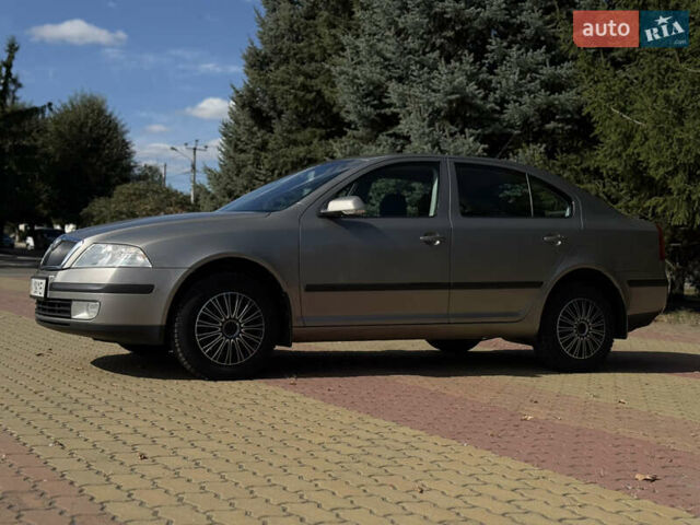 Бежевий Шкода Октавія, об'ємом двигуна 1.6 л та пробігом 267 тис. км за 5700 $, фото 9 на Automoto.ua