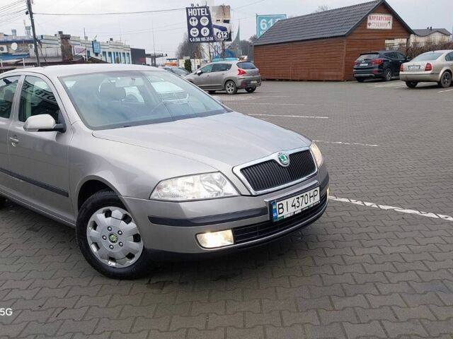 Бежевый Шкода Октавия, объемом двигателя 1.6 л и пробегом 248 тыс. км за 6300 $, фото 1 на Automoto.ua