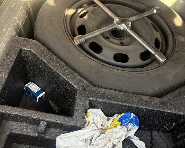 Бежевий Шкода Октавія, об'ємом двигуна 1.39 л та пробігом 246 тис. км за 5000 $, фото 19 на Automoto.ua