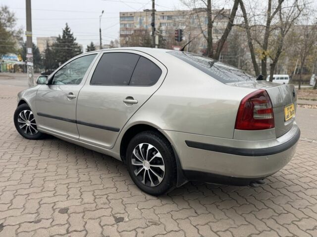 Бежевый Шкода Октавия, объемом двигателя 2 л и пробегом 298 тыс. км за 5300 $, фото 4 на Automoto.ua