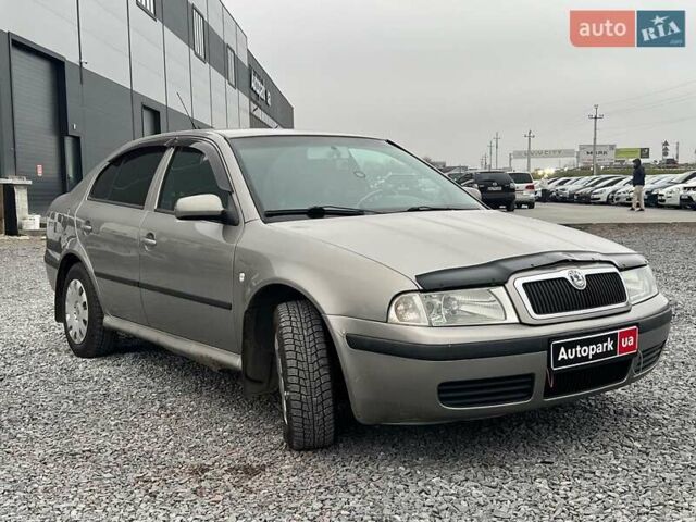 Бежевый Шкода Октавия, объемом двигателя 1.6 л и пробегом 276 тыс. км за 4490 $, фото 3 на Automoto.ua