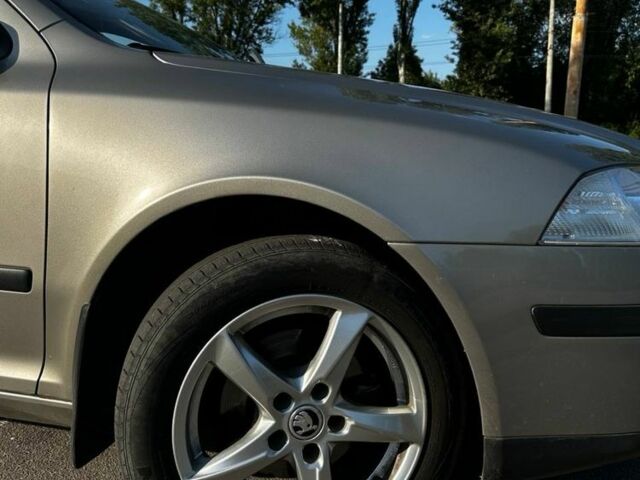 Бежевий Шкода Октавія, об'ємом двигуна 1.9 л та пробігом 157 тис. км за 7499 $, фото 2 на Automoto.ua