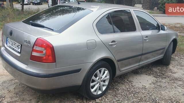Шкода Октавія 2008 у Харкові на Automoto.ua Бежевий Шкода Октавія, об'ємом двигуна 1.6 л та пробігом 210 тис. км за 6900 $, фото 6 на Automoto.ua