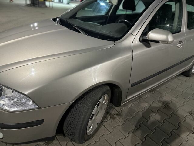 Бежевый Шкода Октавия, объемом двигателя 1.9 л и пробегом 300 тыс. км за 2850 $, фото 6 на Automoto.ua