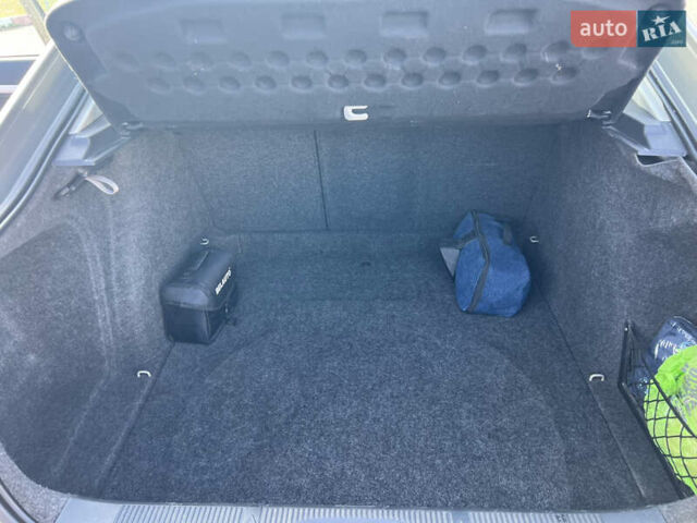 Бежевый Шкода Октавия, объемом двигателя 1.6 л и пробегом 319 тыс. км за 6299 $, фото 13 на Automoto.ua