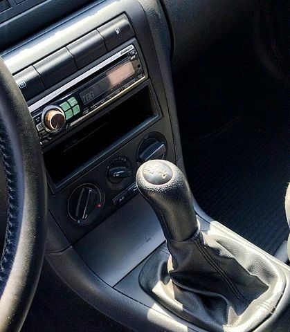 Бежевый Шкода Октавия, объемом двигателя 1.6 л и пробегом 198 тыс. км за 5450 $, фото 2 на Automoto.ua