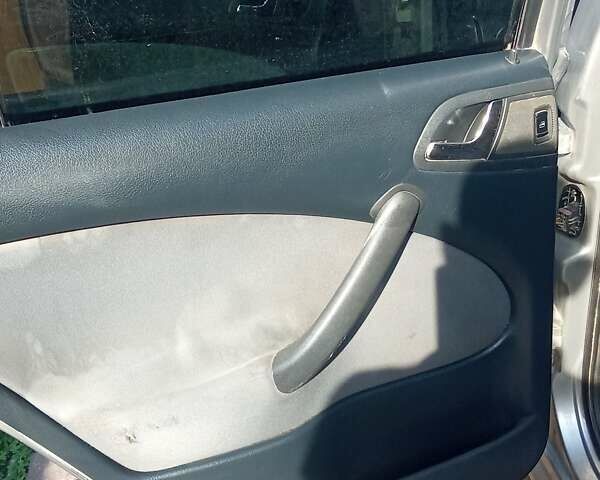 Бежевий Шкода Октавія, об'ємом двигуна 1.6 л та пробігом 357 тис. км за 2550 $, фото 18 на Automoto.ua