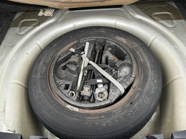 Бежевий Шкода Октавія, об'ємом двигуна 1.6 л та пробігом 226 тис. км за 5900 $, фото 14 на Automoto.ua