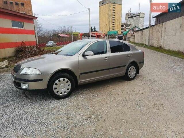 Бежевый Шкода Октавия, объемом двигателя 1.6 л и пробегом 140 тыс. км за 6500 $, фото 4 на Automoto.ua