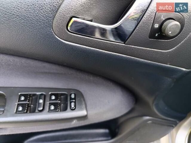 Бежевый Шкода Октавия, объемом двигателя 1.78 л и пробегом 225 тыс. км за 4900 $, фото 22 на Automoto.ua