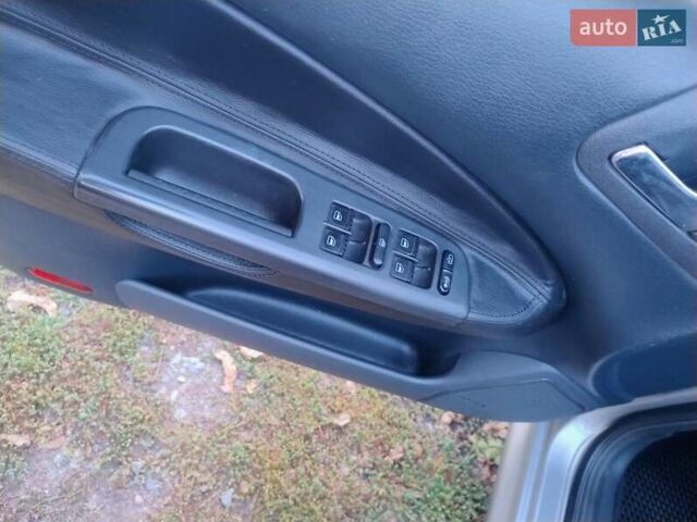 Бежевый Шкода Октавия, объемом двигателя 1.6 л и пробегом 284 тыс. км за 5950 $, фото 18 на Automoto.ua