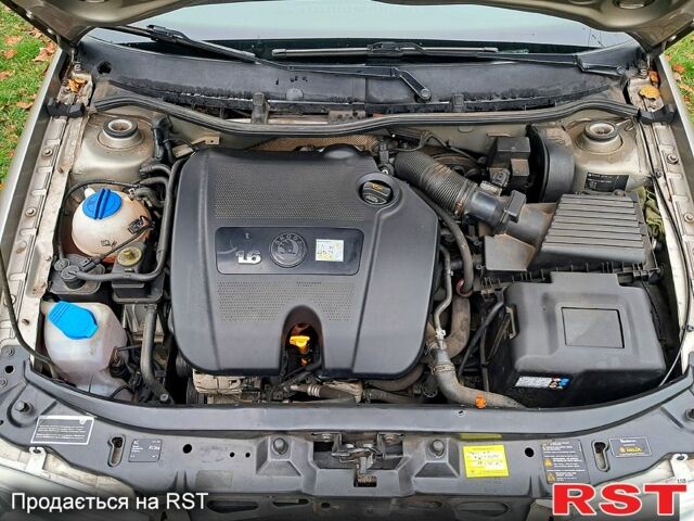 Бежевый Шкода Октавия, объемом двигателя 1.6 л и пробегом 232 тыс. км за 7200 $, фото 7 на Automoto.ua