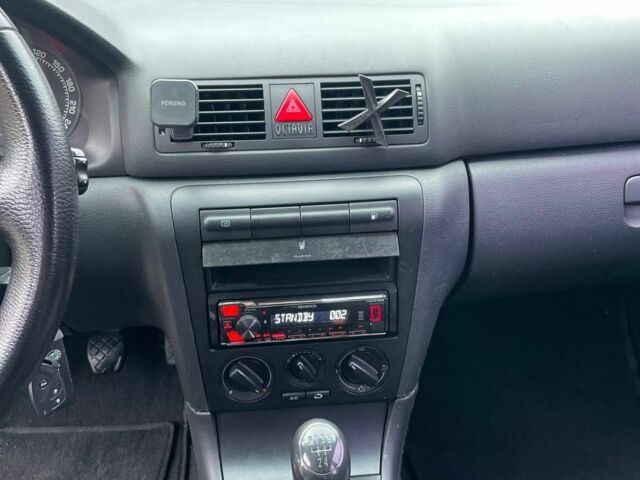 Бежевый Шкода Октавия, объемом двигателя 1.6 л и пробегом 256 тыс. км за 4500 $, фото 7 на Automoto.ua