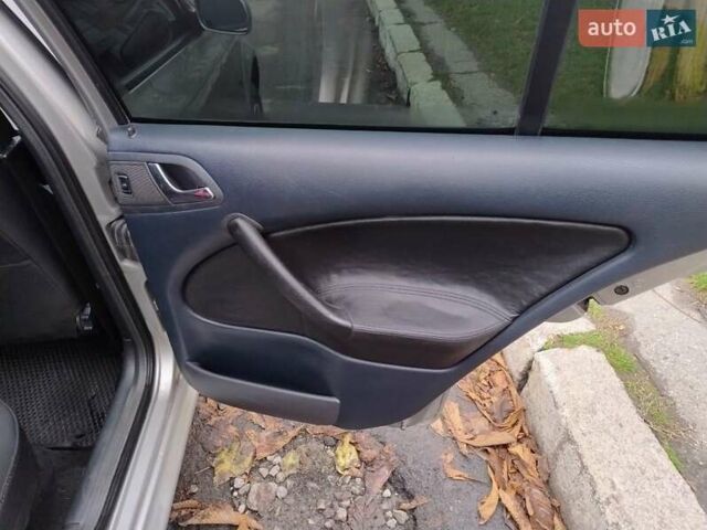 Бежевый Шкода Октавия, объемом двигателя 1.6 л и пробегом 285 тыс. км за 5600 $, фото 10 на Automoto.ua