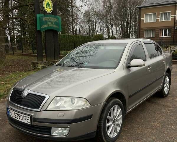 Бежевый Шкода Октавия, объемом двигателя 1.9 л и пробегом 334 тыс. км за 4700 $, фото 7 на Automoto.ua