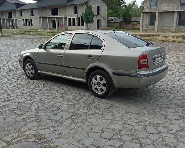 Бежевий Шкода Октавія, об'ємом двигуна 1.6 л та пробігом 357 тис. км за 2550 $, фото 5 на Automoto.ua
