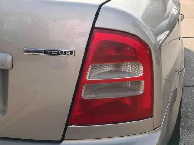 Бежевый Шкода Октавия, объемом двигателя 1.6 л и пробегом 297 тыс. км за 4290 $, фото 8 на Automoto.ua