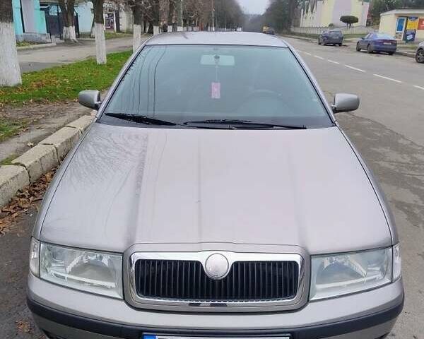 Бежевый Шкода Октавия, объемом двигателя 1.6 л и пробегом 285 тыс. км за 5600 $, фото 12 на Automoto.ua