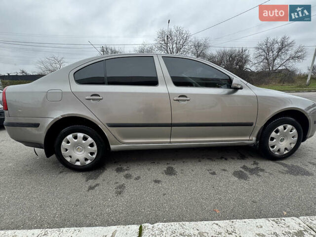 Бежевый Шкода Октавия, объемом двигателя 1.6 л и пробегом 279 тыс. км за 6500 $, фото 22 на Automoto.ua