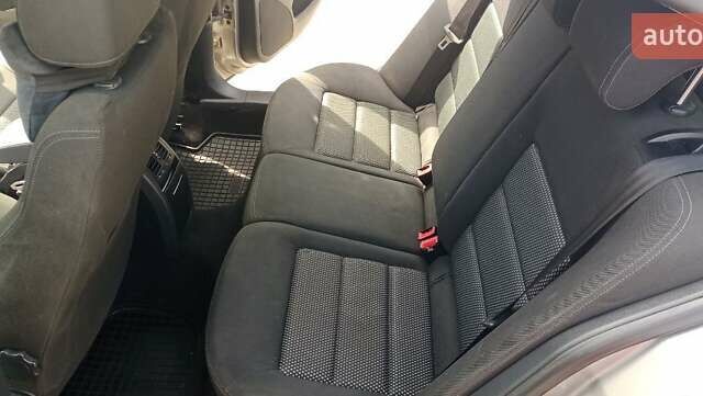 Бежевий Шкода Октавія, об'ємом двигуна 1.98 л та пробігом 325 тис. км за 5700 $, фото 12 на Automoto.ua