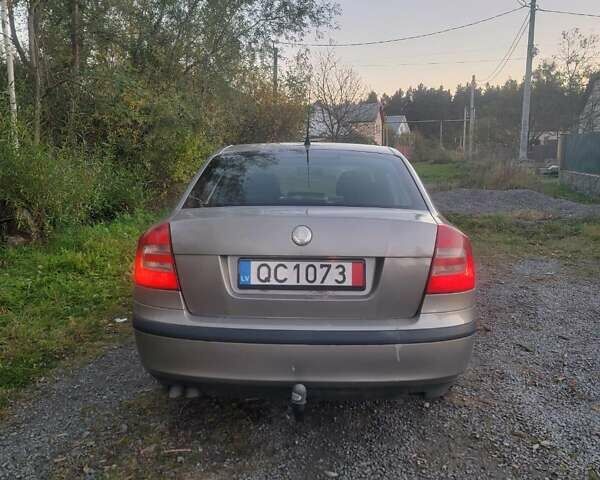 Шкода Октавія 2008 у Києві на Automoto.ua Бежевий Шкода Октавія, об'ємом двигуна 1.98 л та пробігом 318 тис. км за 2750 $, фото 1 на Automoto.ua