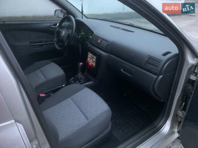 Бежевый Шкода Октавия, объемом двигателя 1.9 л и пробегом 261 тыс. км за 5499 $, фото 15 на Automoto.ua