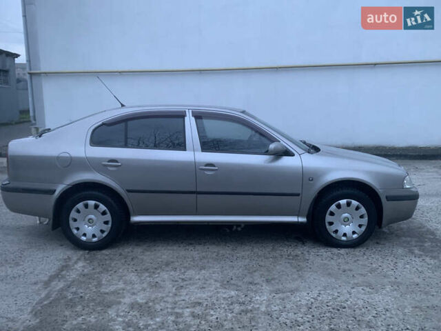 Бежевый Шкода Октавия, объемом двигателя 1.9 л и пробегом 261 тыс. км за 5499 $, фото 2 на Automoto.ua