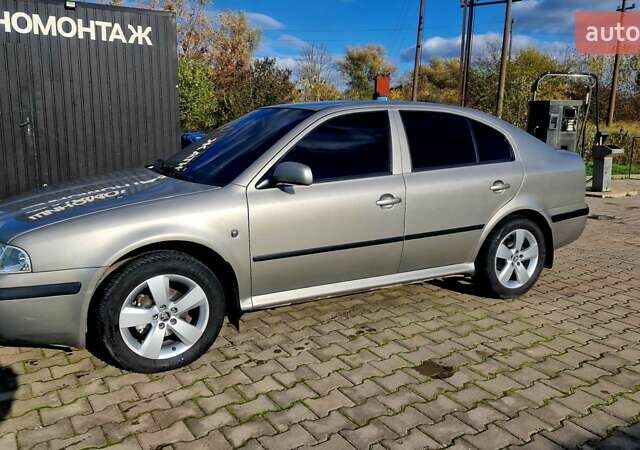 Бежевий Шкода Октавія, об'ємом двигуна 1.6 л та пробігом 227 тис. км за 7100 $, фото 7 на Automoto.ua