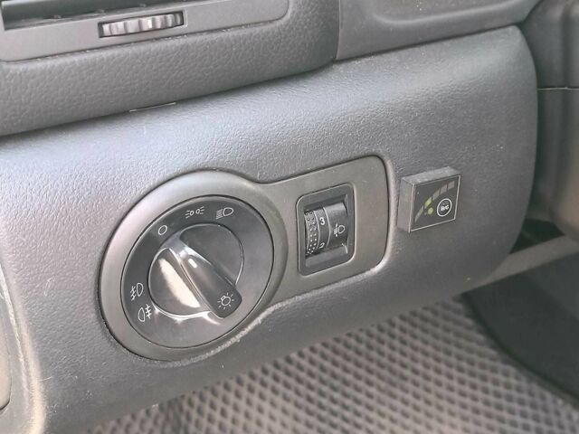 Бежевый Шкода Октавия, объемом двигателя 1.6 л и пробегом 297 тыс. км за 4290 $, фото 22 на Automoto.ua