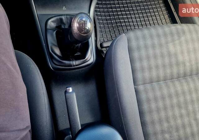 Бежевий Шкода Октавія, об'ємом двигуна 1.6 л та пробігом 227 тис. км за 7100 $, фото 21 на Automoto.ua