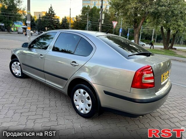 Бежевий Шкода Октавія, об'ємом двигуна 1.6 л та пробігом 207 тис. км за 6750 $, фото 1 на Automoto.ua